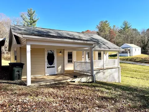 153 Eastview St, Galax, VA 24333 photo 1