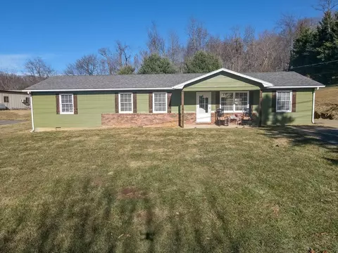 411 Williams St, Independence, VA 24348 photo 1