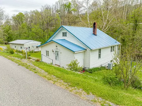 1086 Limestone Rd, Pounding Mill, VA 24637 photo 1