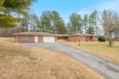 119 Summer Ln, Max Meadows, VA 24360 photo 1