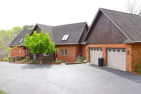 4822 Cedar Point Ln, Dublin, VA 24084 photo 1