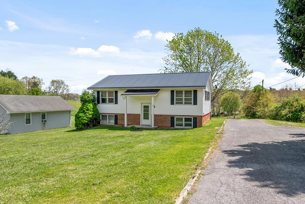 924 Ivanhoe Rd  