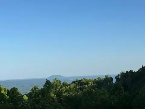 100 Cabin Ridge Trl, Fancy Gap, VA 24328