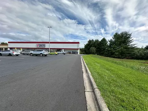 19-32 E Stuart Dr, Galax, VA 24333 photo 18