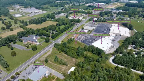 19-32 E Stuart Dr, Galax, VA 24333