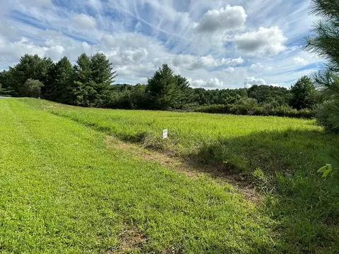 19-32 E Stuart Dr, Galax, VA 24333 photo 6