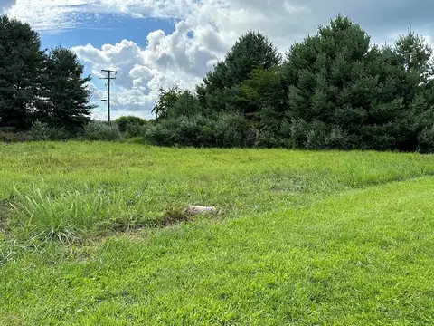 19-32 E Stuart Dr, Galax, VA 24333 photo 20