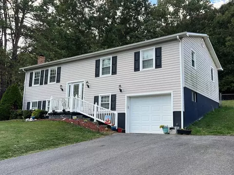 329 Ivanhoe Rd, Max Meadows, VA 24360 photo 1