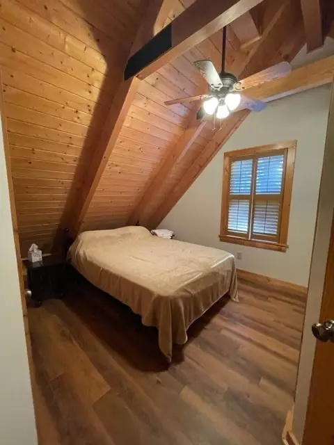 Bedroom - 2281 Cascade Trl, Fancy Gap, VA 24328 photo 3 of 3