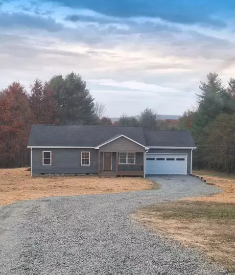 156 Wayward Ln, Max Meadows, VA 24360 photo 1
