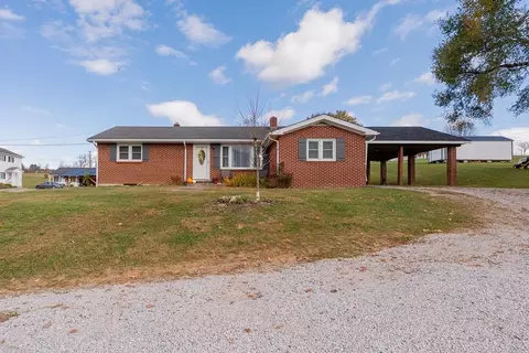104 Lavender Rd, Max Meadows, VA 24360 photo 1