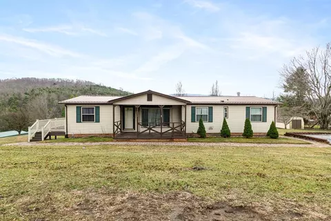 114 Jeb Stuart St, Bland, VA 24315 photo 1