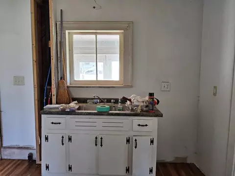 Kitchen - 152 Poplar Dr, Ivanhoe, VA 24350 photo 1 of 3