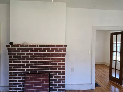 Living - 152 Poplar Dr, Ivanhoe, VA 24350 photo 4 of 5