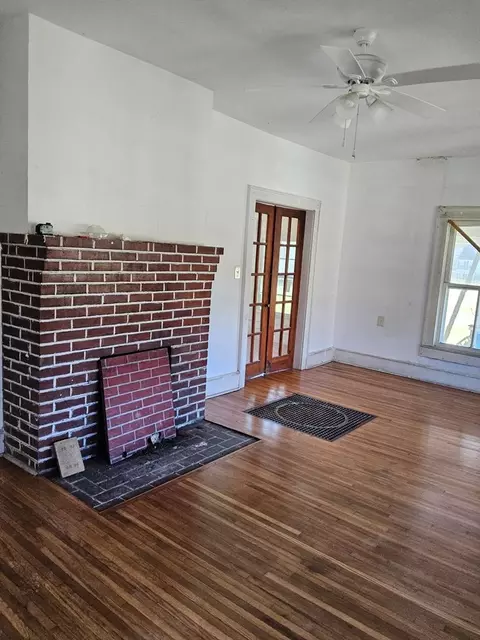 Living - 152 Poplar Dr, Ivanhoe, VA 24350 photo 5 of 5