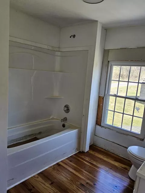 Bath - 152 Poplar Dr, Ivanhoe, VA 24350 photo 2 of 2