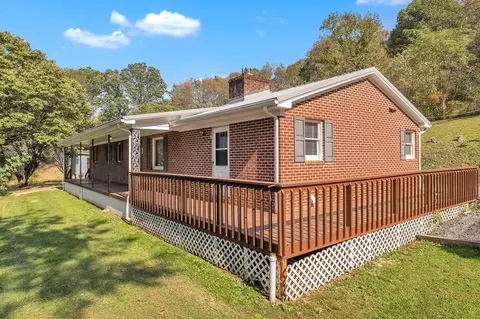 944 Spring Hill Rd, Cedar Bluff, VA 24609 photo 1