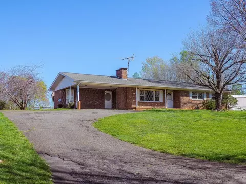 39 Lanecrest Dr, Cana, VA 24317 photo 1