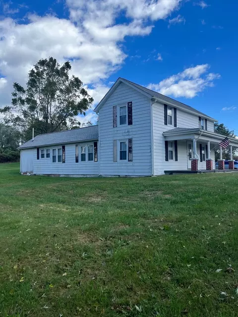Exterior - 239 Boxwood St, Glade Spring, VA 24340 photo 4 of 8