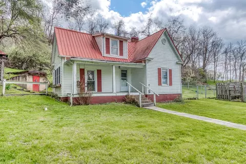 364 Shady St, Abingdon, VA 24210 photo 1