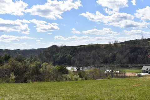 36 Riverside Drive, Sparta, NC 28675 photo 6
