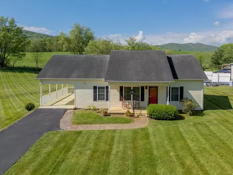 105 Sunny Rd, Max Meadows, VA 24360 photo 1