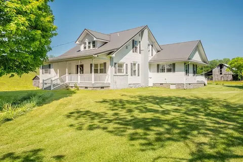 123 Luttie Banner Rd, Castlewood, VA 24224