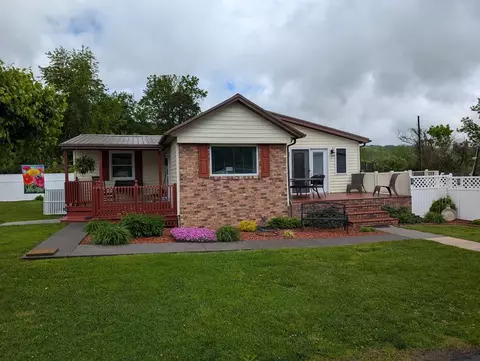 120 Mcghee Ln, Doran, VA 24612