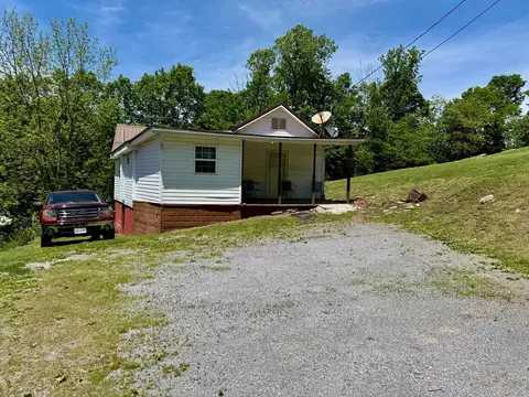 318 Limestone Rd, Pounding Mill, VA 24637 photo 1