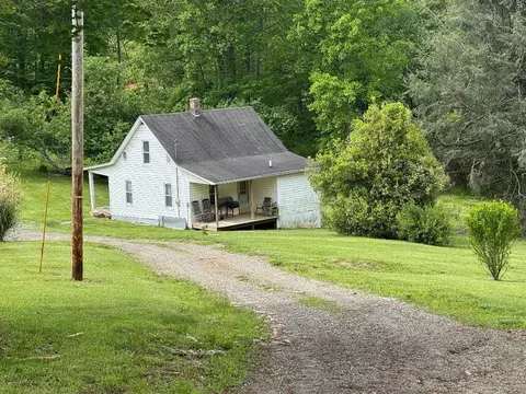402 Dickerson Rd, Willis, VA 24380 photo 1