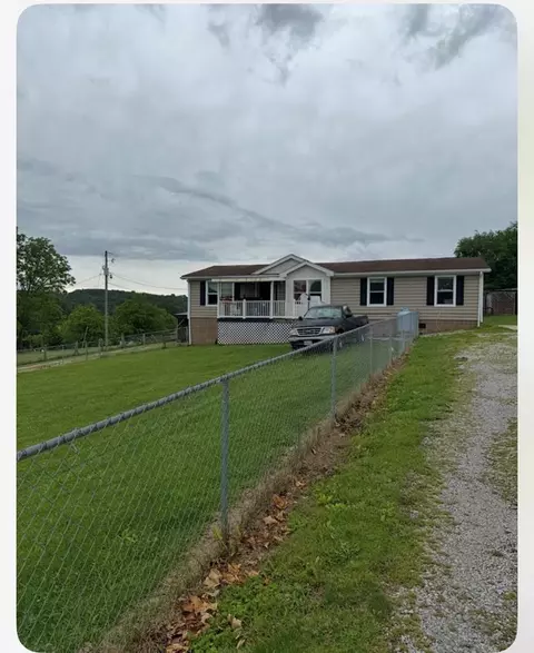 199 Felts Ln, Max Meadows, VA 24360 photo 1