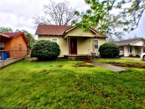 3022 Bluff Ave, Fort Smith, AR 72901 photo 1