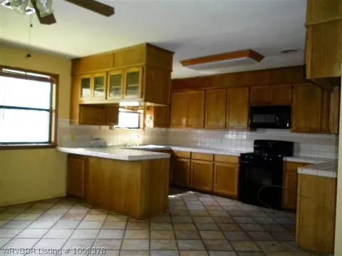 103 W Howard, Mansfield, AR 72944 photo 3