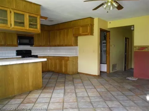 103 W Howard, Mansfield, AR 72944 photo 2