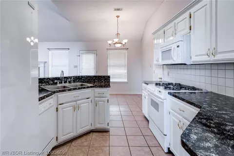 7211 Millennium Dr, Fort Smith, AR 72916 photo 3