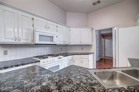 7211 Millennium Dr, Fort Smith, AR 72916 photo 4