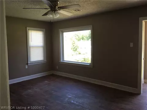 215 N 43rd St, Fort Smith, AR 72903 photo 8