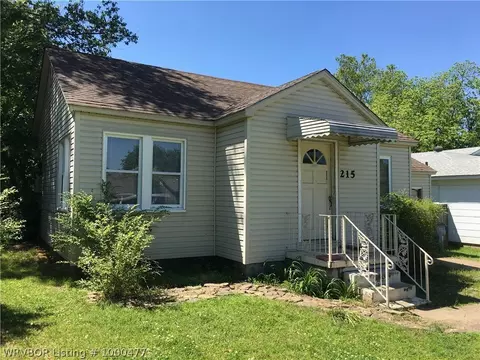 215 N 43rd St, Fort Smith, AR 72903 photo 2