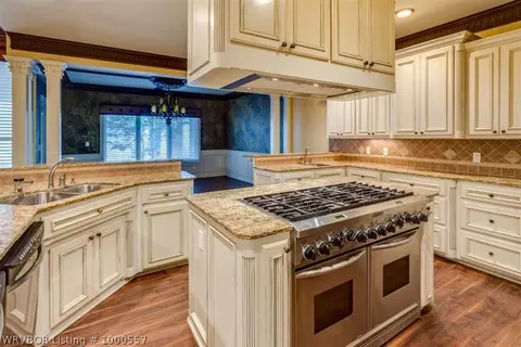 4415 S 31st St, Fort Smith, AR 72901 photo 8