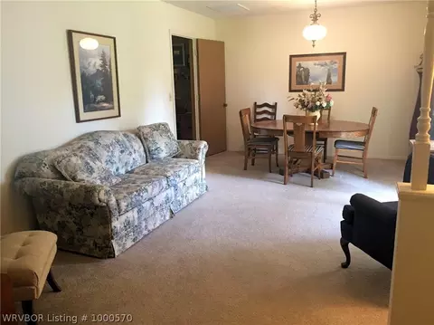 8201 Mark Ln, Fort Smith, AR 72903 photo 2