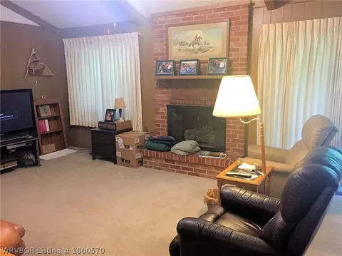 8201 Mark Ln, Fort Smith, AR 72903 photo 5
