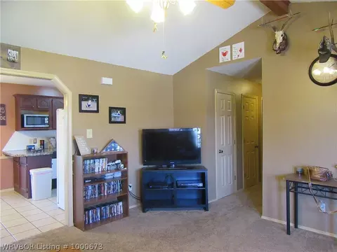 145 Locust Dr, Greenwood, AR 72936 photo 5
