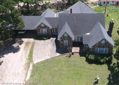 2504 Walnut St, Paris, AR 72855 photo 1