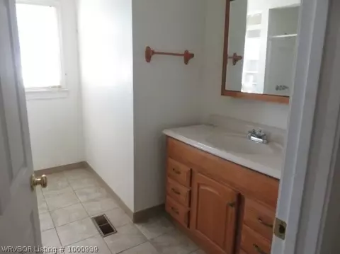 2504 Walnut St, Paris, AR 72855 photo 8