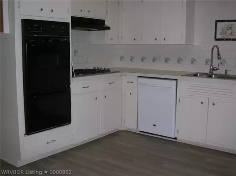 4821 S V St, Fort Smith, AR 72903 photo 5