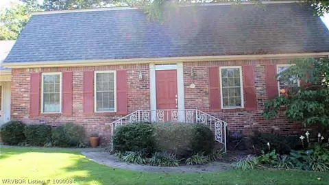 7100 Riviera Dr, Fort Smith, AR 72903 photo 1
