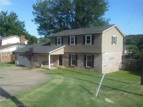 2524 Dallas St, Fort Smith, AR 72901 photo 2