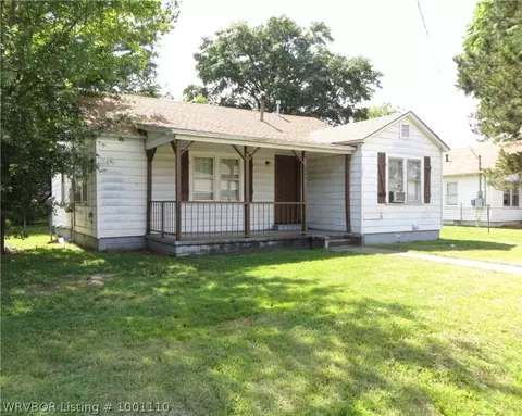 723 Hall St, Alma, AR 72921 photo 1