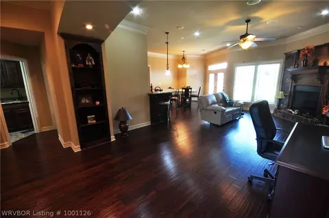 8812 Lakeside Way, Fort Smith, AR 72903 photo 4