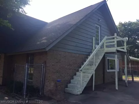 401 E Church St, Paris, AR 72855 photo 3